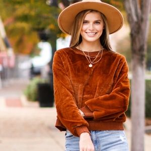🚫SOLD🚫Faux Fur Pullover sweater from Madison and Mallory